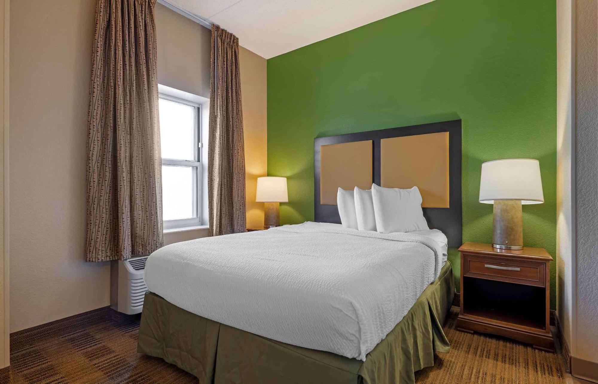 Extended Stay America Suites - Chicago - O'Hare - Allstate Arena Де Плейнс Екстериор снимка