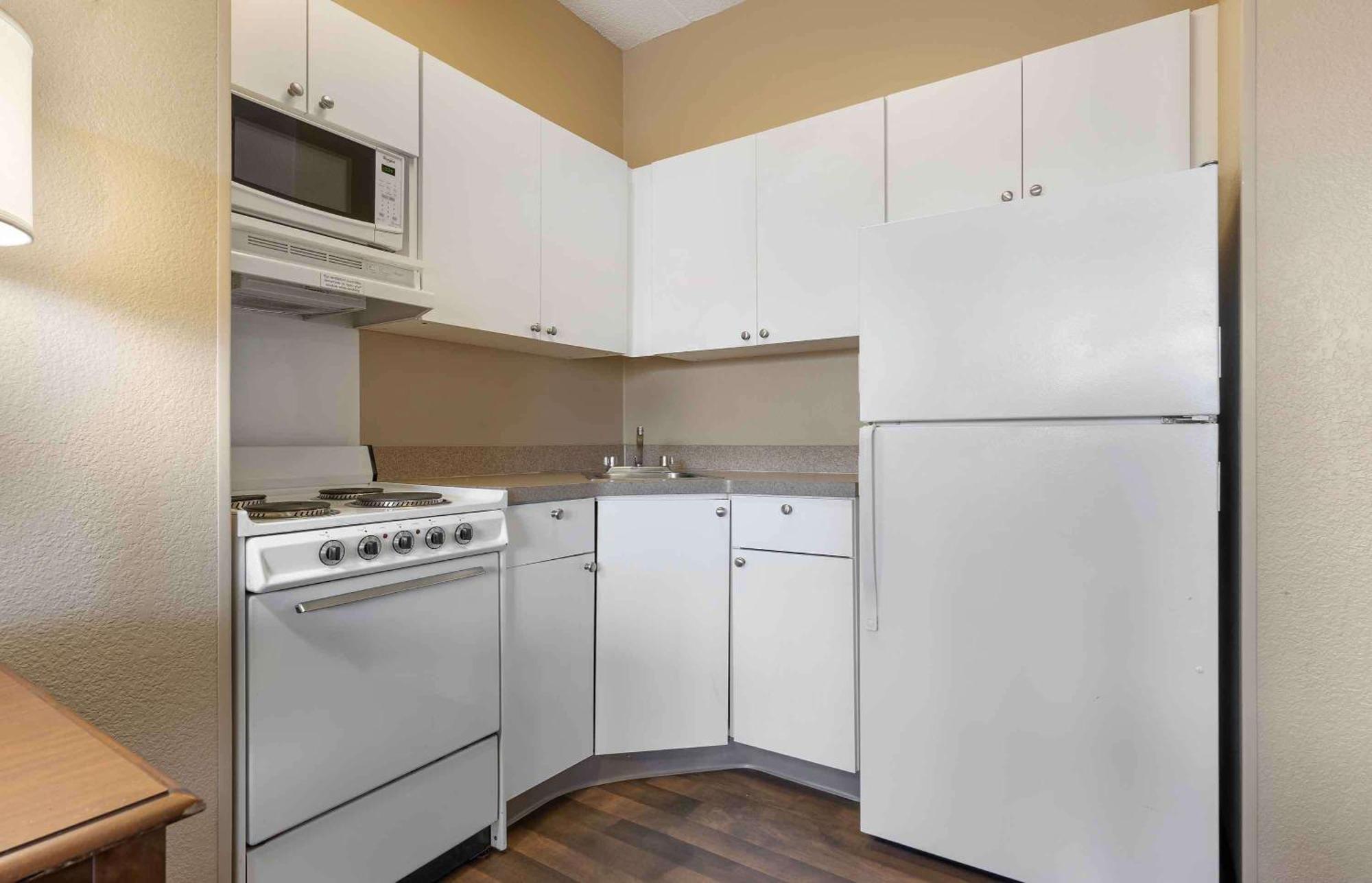Extended Stay America Suites - Chicago - O'Hare - Allstate Arena Де Плейнс Екстериор снимка