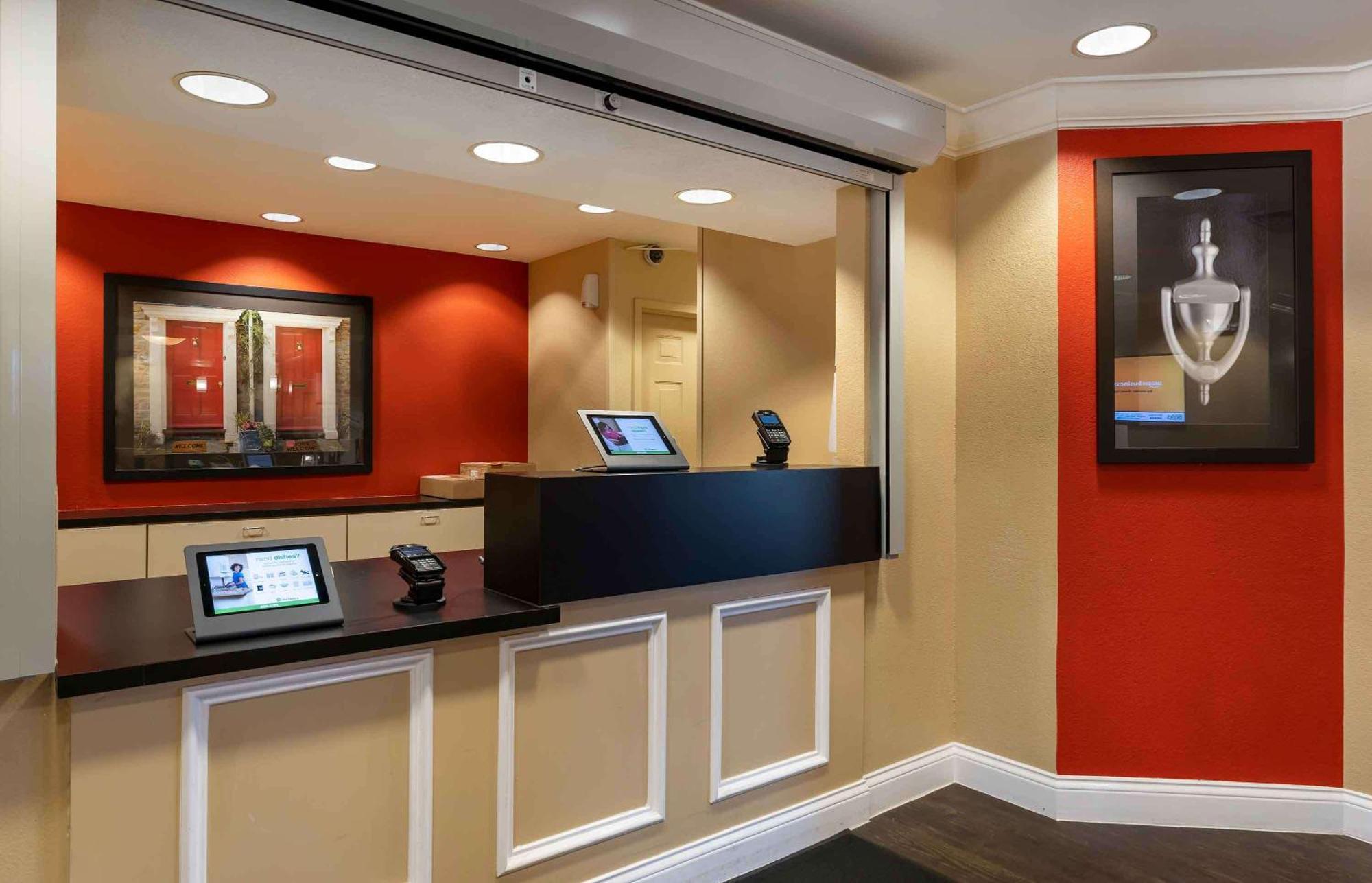 Extended Stay America Suites - Chicago - O'Hare - Allstate Arena Де Плейнс Екстериор снимка